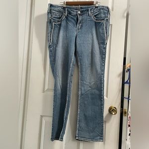 Silver Jeans Size 18 Length 32 Mid Rise Straight Leg Jeans